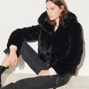 SANDRO ✨NWOT✨ Faux Fur Jacket 😎